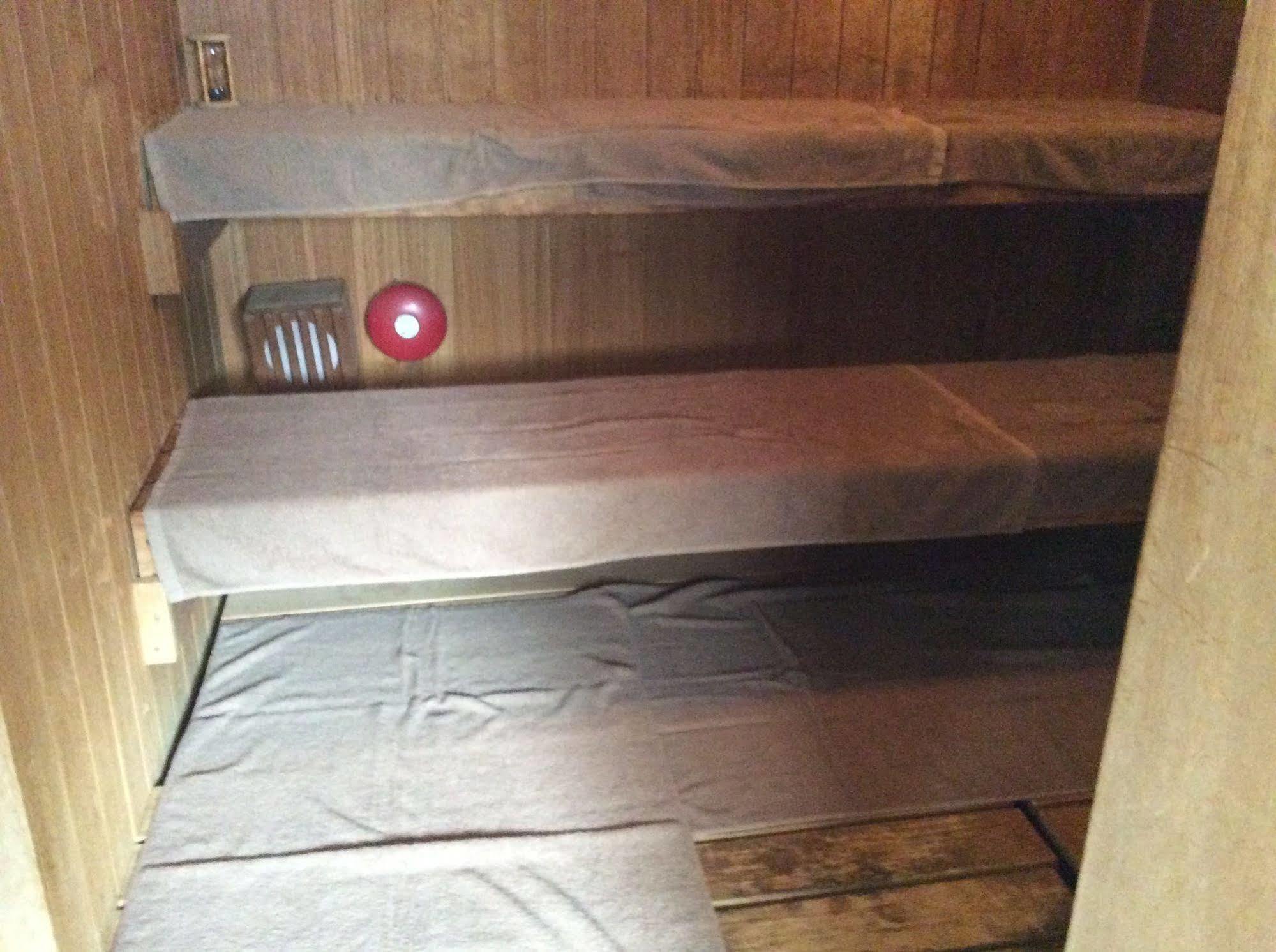 Capsule Inn Miyako Йокохама Екстериор снимка